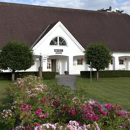 Sagadi Manor Hotel Exteriör bild